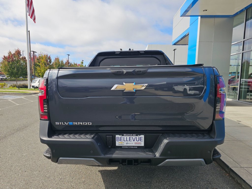 Used 2026 Chevrolet Silverado EV LT AWD/4WD image 6
