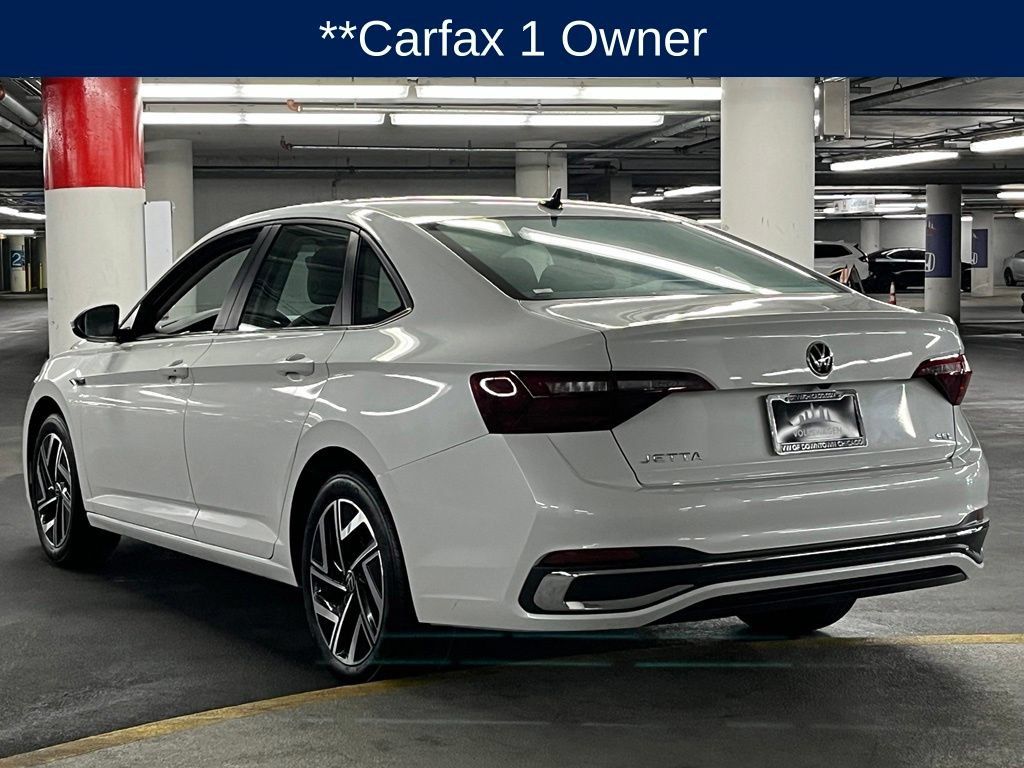 Used 2023 Volkswagen Jetta SEL FWD image 5