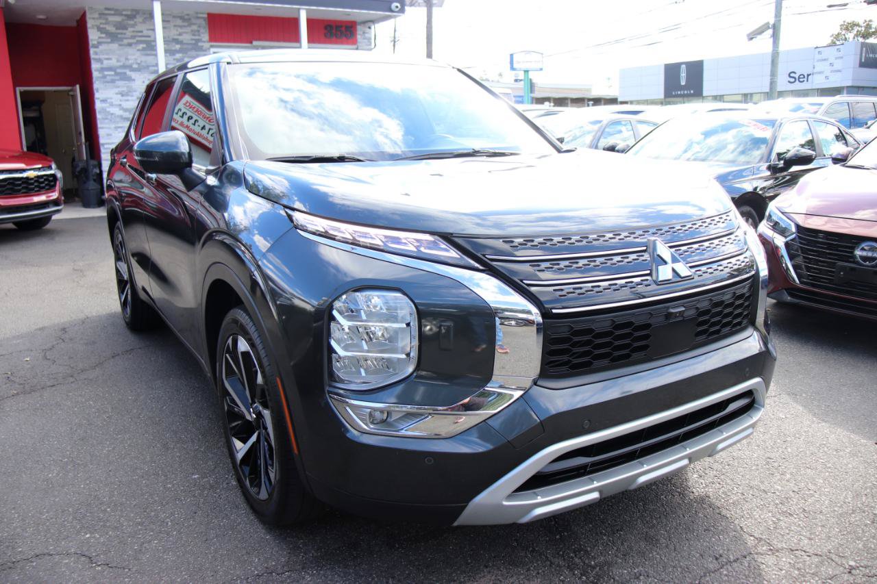 Used 2024 Mitsubishi Outlander AWD image 7