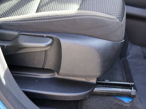 Used 2024 GMC Terrain SLE image 10