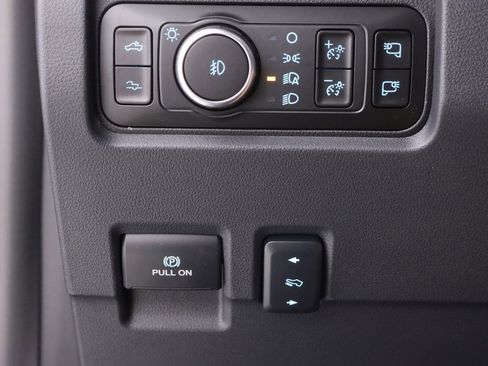 New 2026 Ford F450 Platinum w/ FX4 Off-Road Package image 21