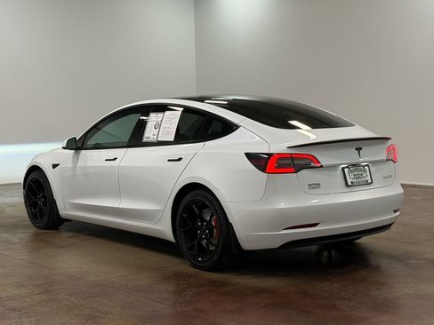 Used 2023 Tesla Model 3 Performance image 5