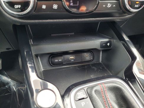 Used 2023 Kia Soul GT-Line FWD image 28