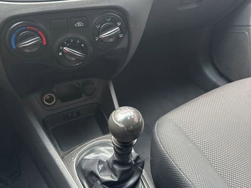 Used 2011 Kia Rio Sedan image 19