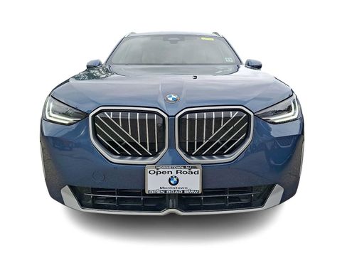 Used 2026 BMW X3 xDrive30i w/ Premium Package AWD/4WD image 2