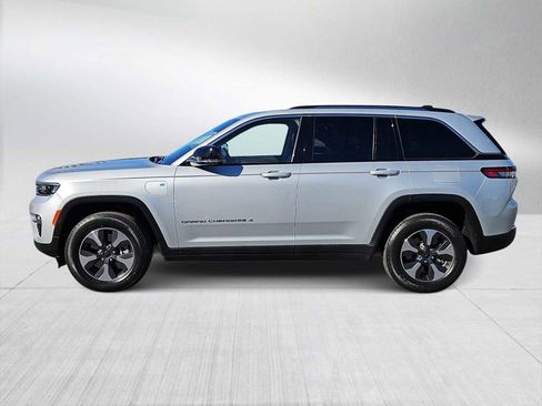 Used 2023 Jeep Grand Cherokee image 5
