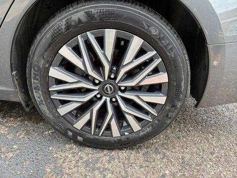 Used 2025 Nissan Altima 2.5 SV image 30