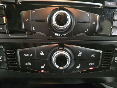 Used 2014 Audi A4 Premium w/ Lighting Package image 25