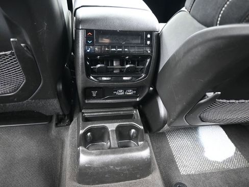 Used 2021 Jeep Grand Cherokee L Limited image 38