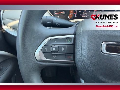 Used 2025 Jeep Compass Limited AWD/4WD image 23