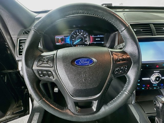 Used 2019 Ford Explorer Limited w/ Class III Trailer Tow Package AWD/4WD image 25