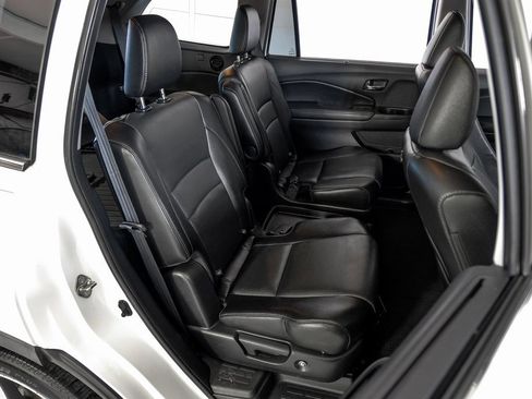 Used 2018 Honda Pilot Elite image 34
