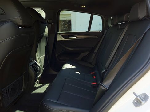 New 2025 BMW X4 xDrive30i w/ Premium Package image 16