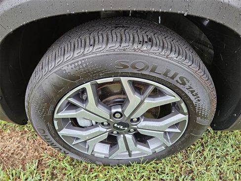 Used 2022 Kia Seltos EX image 19