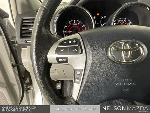 Used 2013 Toyota Highlander SE FWD image 44