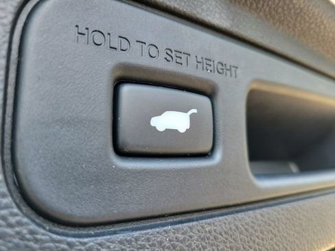 Certified 2025 Honda Odyssey Touring image 10