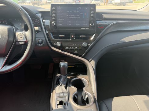 Used 2024 Toyota Camry XSE FWD image 18