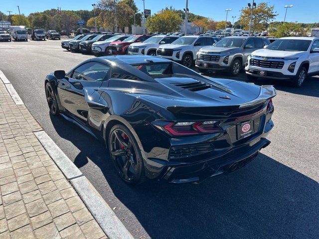 Used 2023 Chevrolet Corvette Z06 w/ Stealth Interior Trim Package RWD image 8