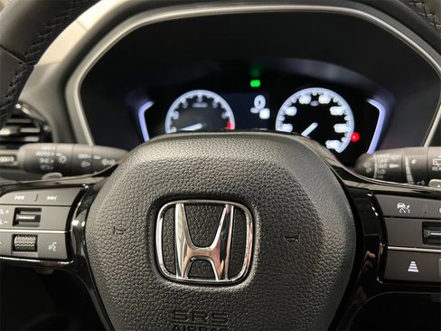 New 2025 Honda Pilot Touring image 22