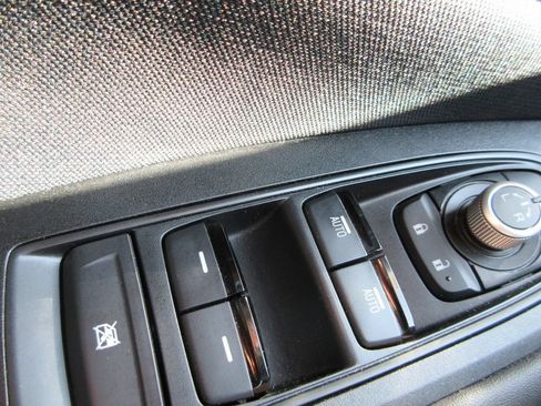 Used 2023 Subaru Outback Premium AWD/4WD image 25