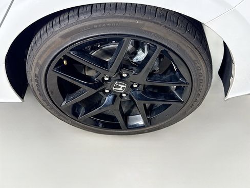 Used 2024 Honda Civic Sport image 35