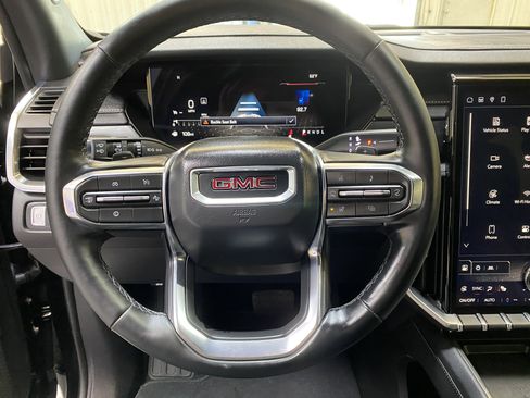 Used 2025 GMC Acadia Elevation image 34