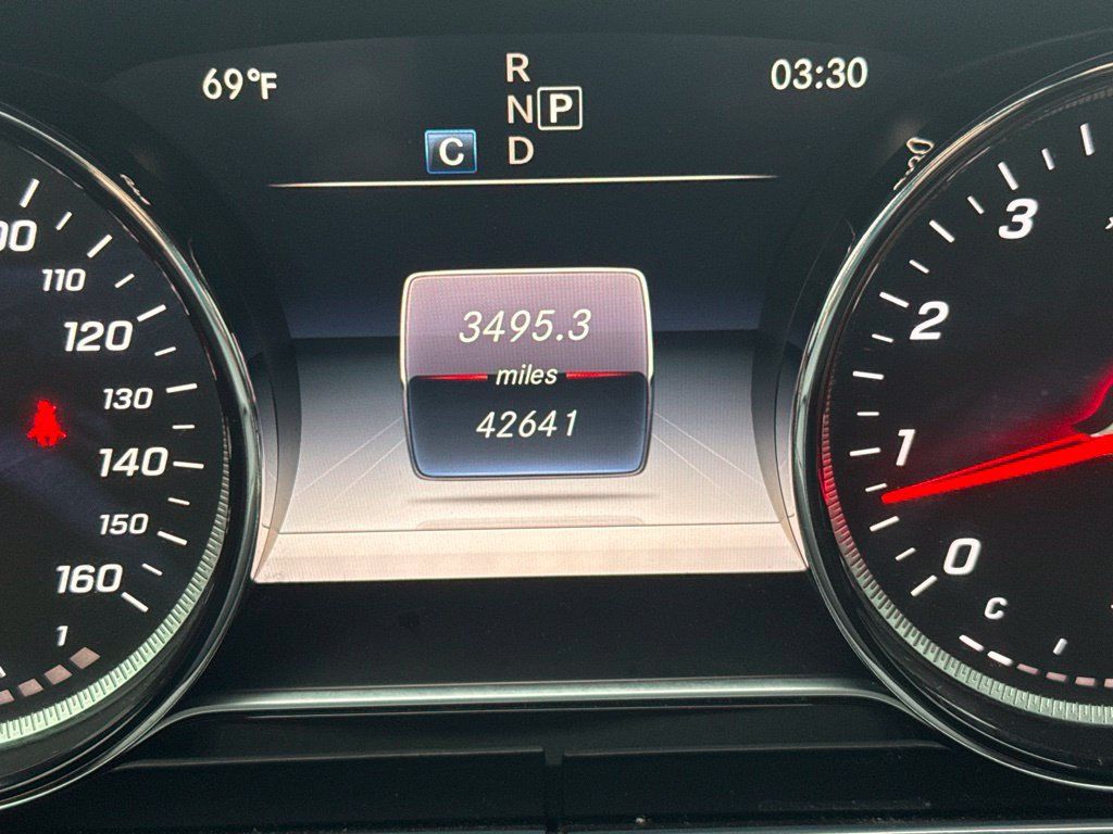 Used 2018 Mercedes-Benz E 300 4MATIC image 8
