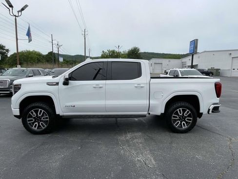 Used 2024 GMC Sierra 1500 AT4 w/ AT4 Preferred Package AWD/4WD image 2