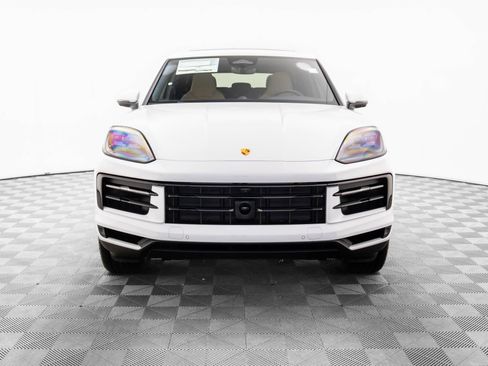 Certified 2026 Porsche Cayenne AWD/4WD image 9