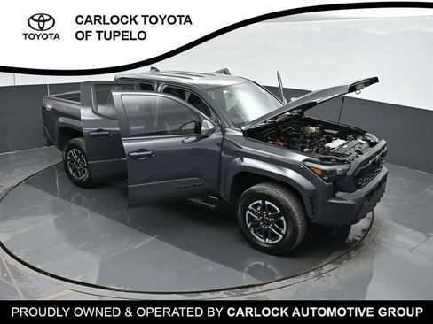 Used 2025 Toyota Tacoma TRD Sport AWD/4WD image 47