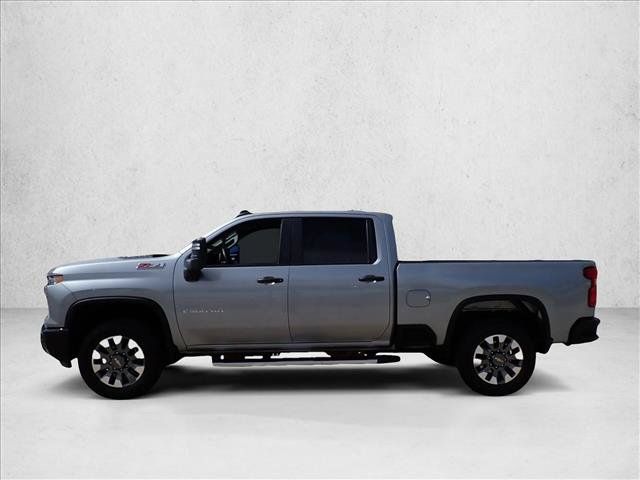 Used 2024 Chevrolet Silverado 2500 Custom w/ Custom Value Package AWD/4WD image 2