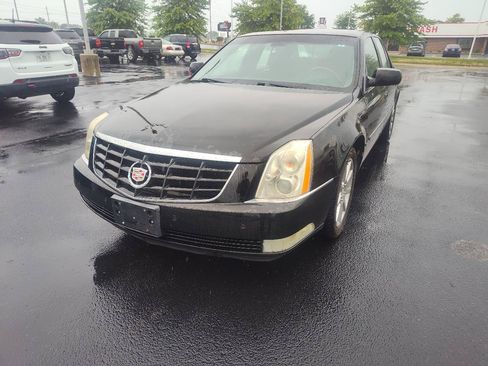 Used 2007 Cadillac DTS Performance FWD image 3