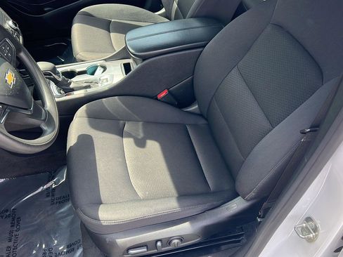 Used 2024 Chevrolet Malibu LT FWD image 30