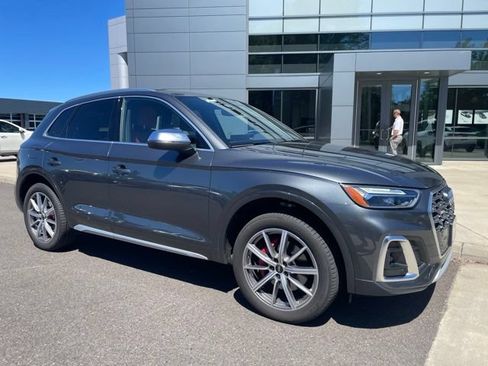 Used 2025 Audi SQ5 Premium Plus AWD/4WD image 3
