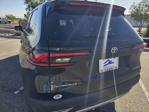 Used 2024 Toyota Grand Highlander AWD Hybrid image 13