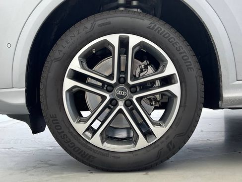 Used 2025 Audi Q5 Premium AWD/4WD image 21