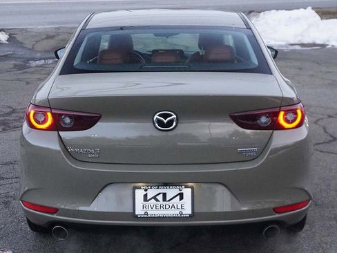 Used 2024 MAZDA MAZDA3 s image 12