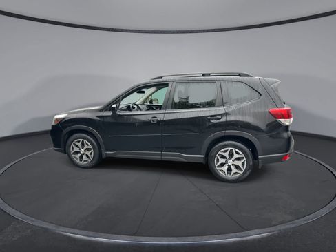 Used 2020 Subaru Forester Premium AWD/4WD image 5