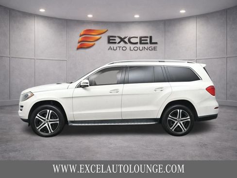 Used 2016 Mercedes-Benz GL 450 4MATIC w/ Premium I Package image 3