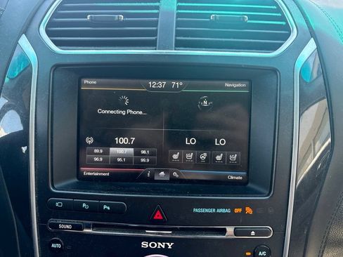 Used 2016 Ford Explorer Platinum AWD/4WD image 21