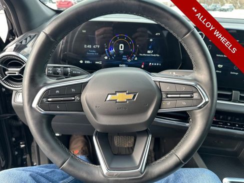 Used 2025 Chevrolet Equinox LT image 17