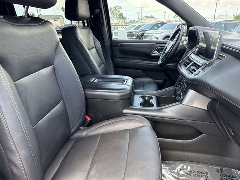 Used 2023 Chevrolet Suburban Z71 image 26