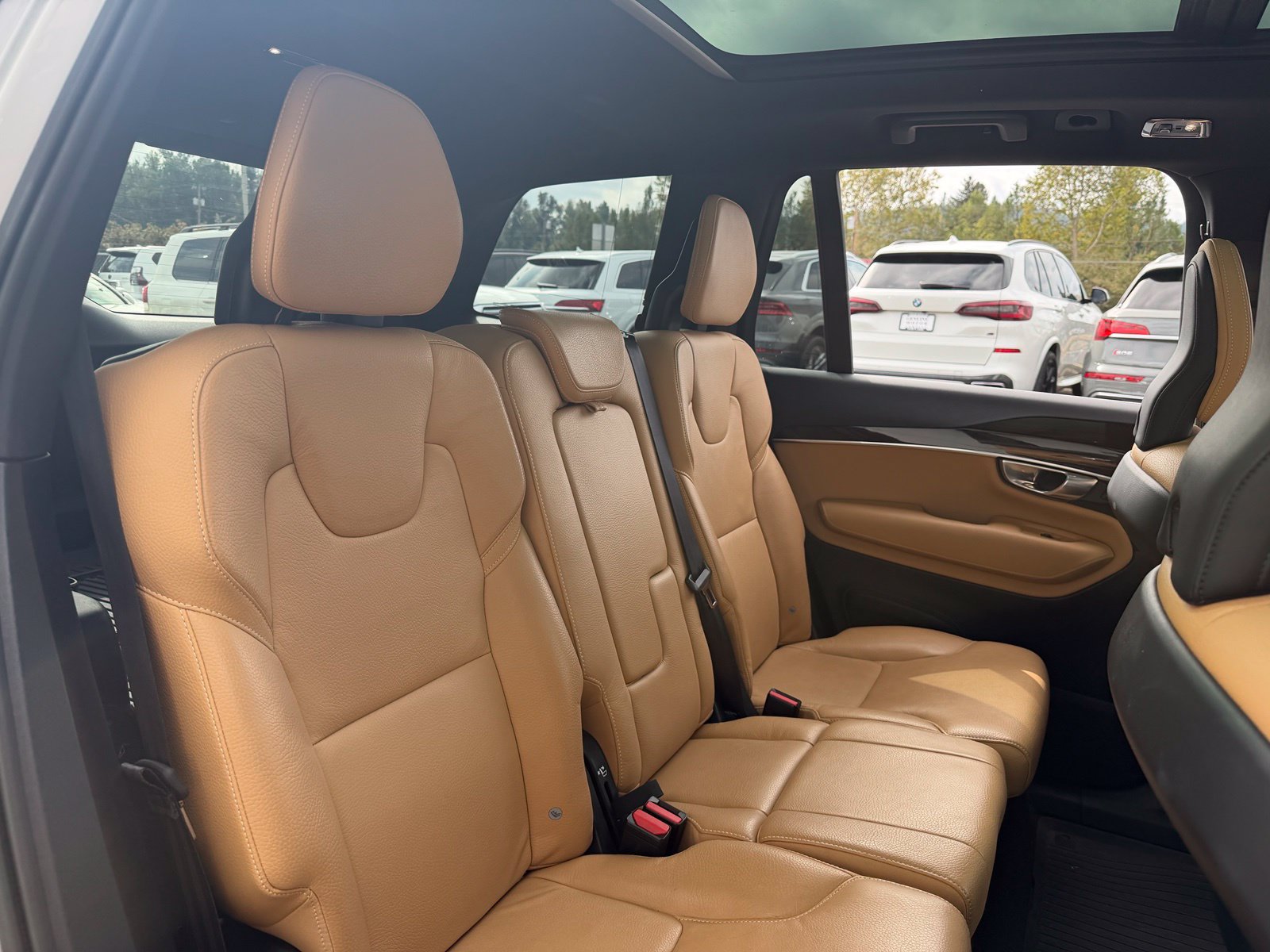Used 2019 Volvo XC90 T6 Momentum w/ Advanced Package AWD/4WD image 18