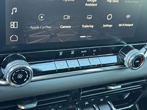 New 2026 GMC Canyon Elevation image 12