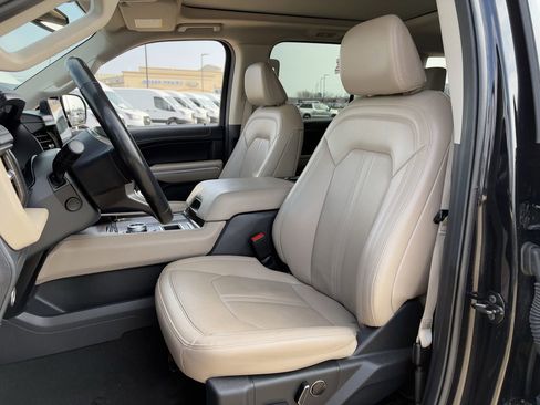 Used 2024 Ford Expedition Max Limited image 29
