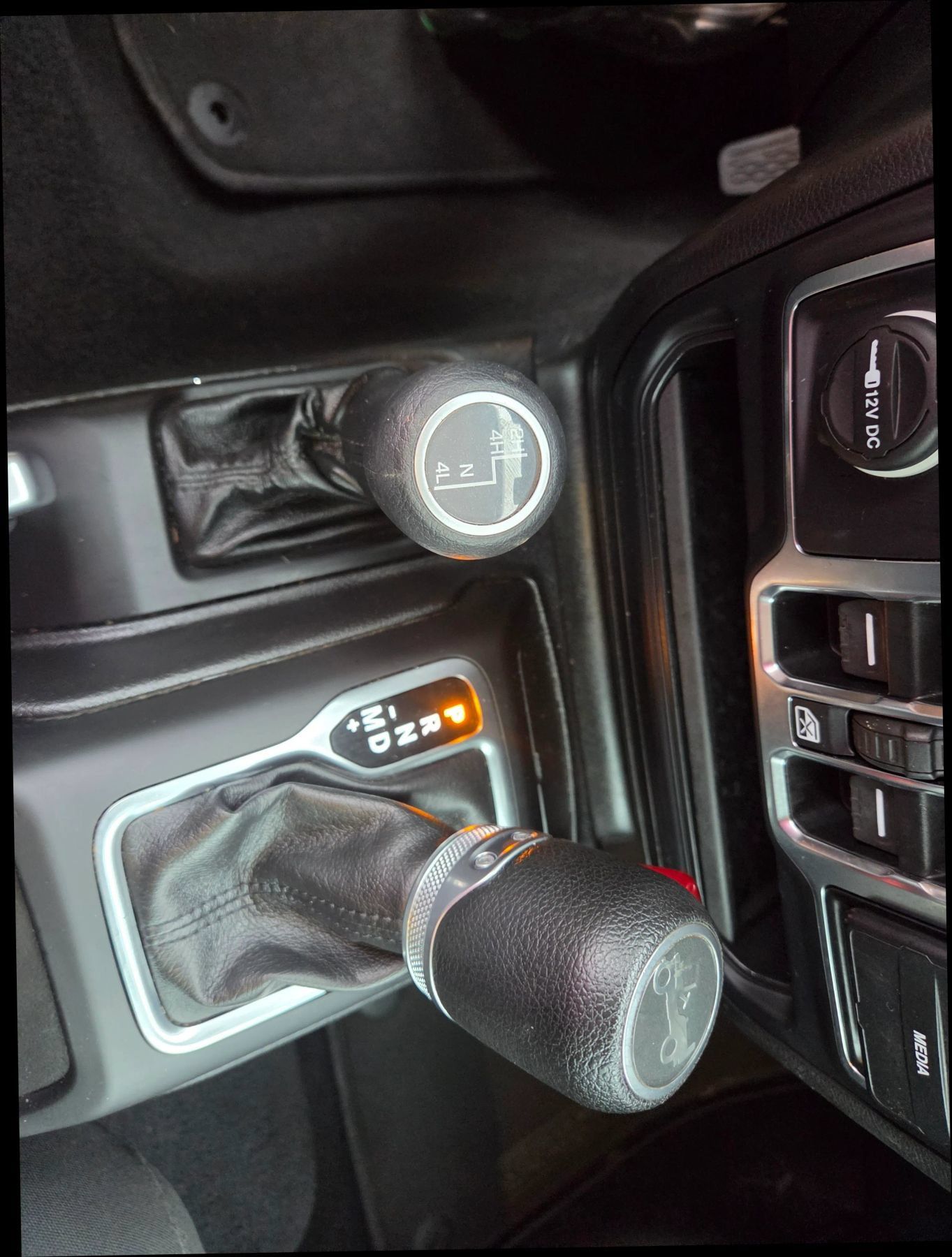 Used 2019 Jeep Wrangler Unlimited Sport S AWD/4WD image 18