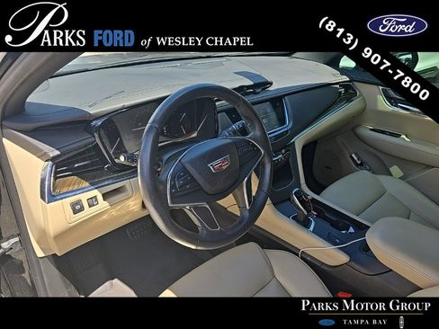 Used 2017 Cadillac XT5 FWD w/ LPO, Wheel Lock Package image 13