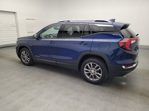 Used 2022 GMC Terrain SLT image 3