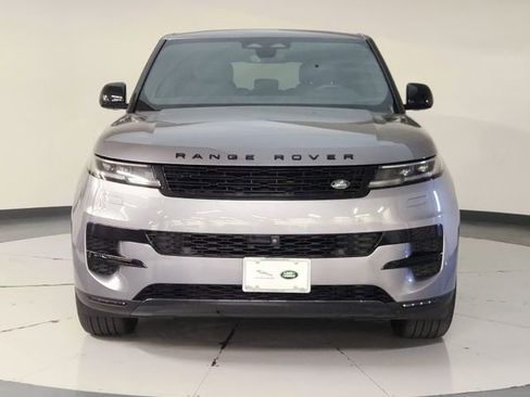 Used 2025 Land Rover Range Rover Sport SE image 9