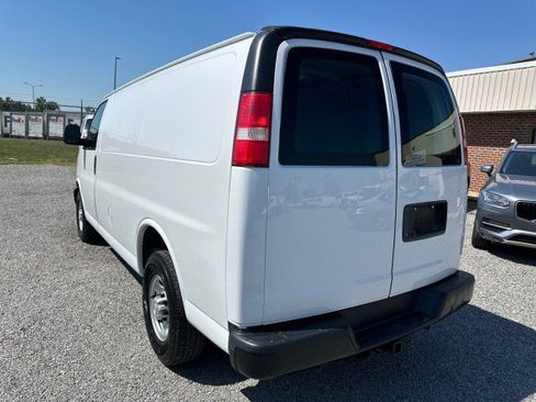 Used 2019 Chevrolet Express 2500 w/ Driver Convenience Package RWD image 10